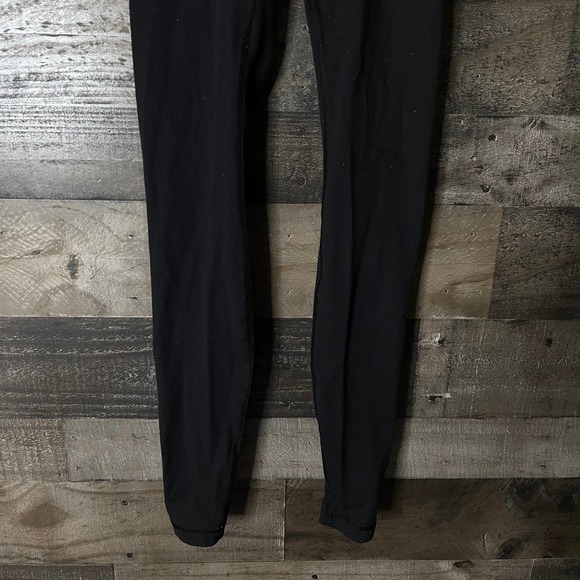SOLD Lululemon High Rise Leggings 2 - Picture 3 of 7